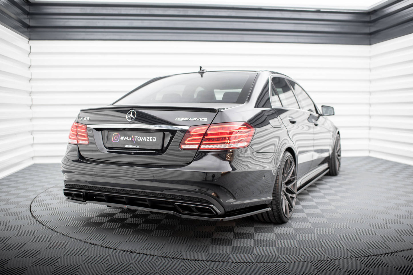 Set of splitters mercedes-benz e63 amg sedan w212 facelift