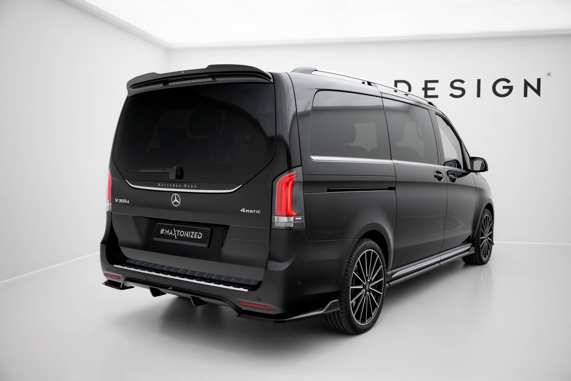 Sarja halkaisija Mercedes-Benz V-luokan pitkä AMG-Line W447 Facelift 2