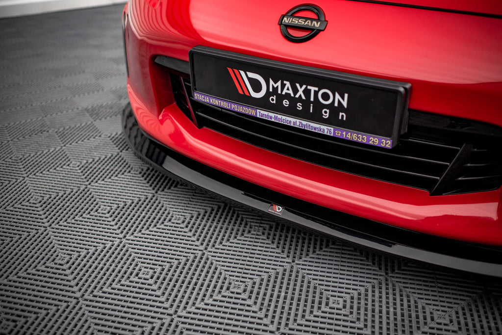 Sarja Splitters Nissan 370Z: n kasvojenkorotus
