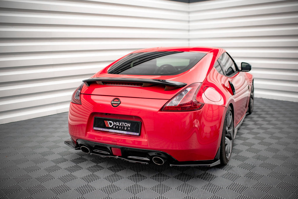 Sarja Splitters Nissan 370Z: n kasvojenkorotus
