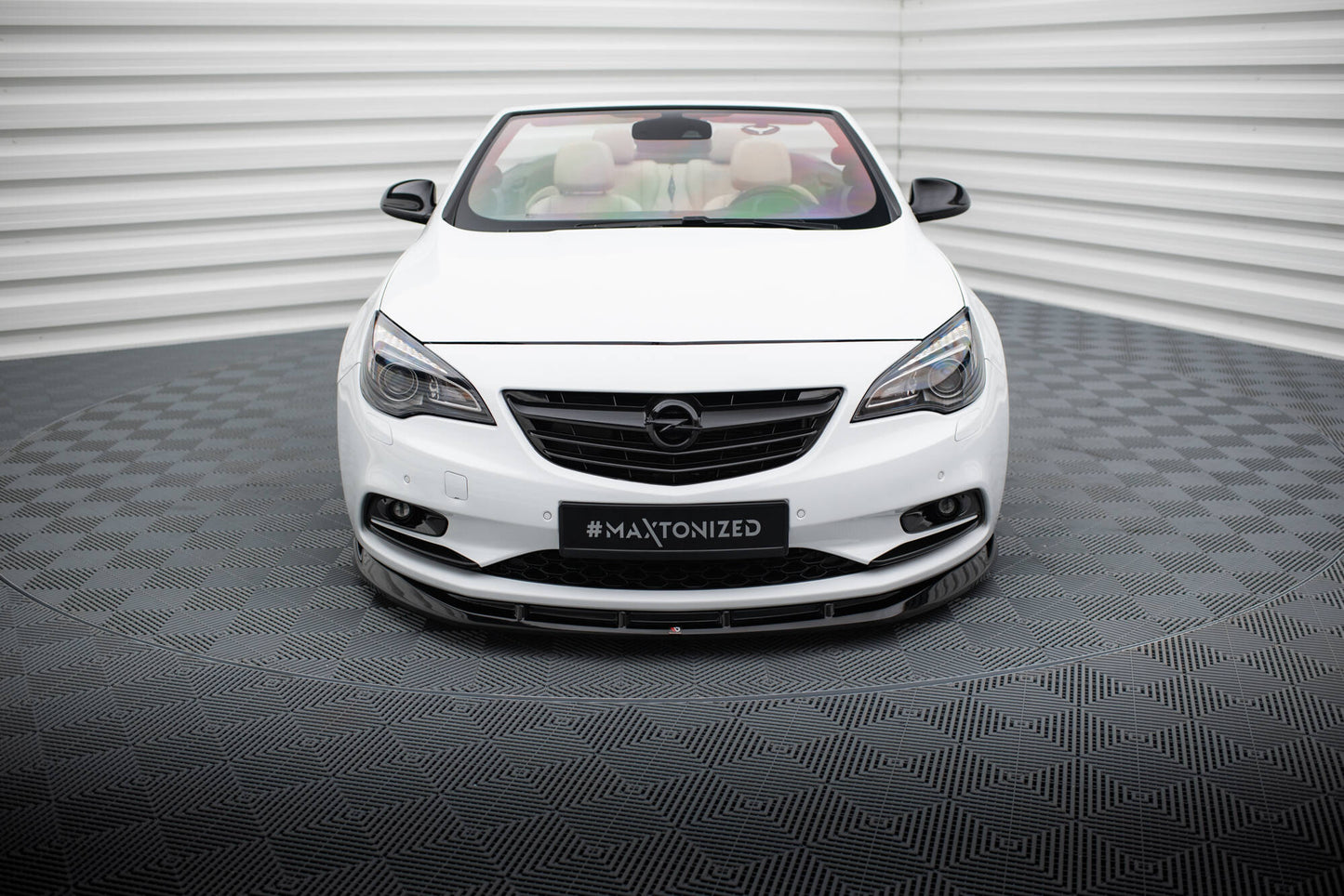 Sarja halkaisija Opel Cascada