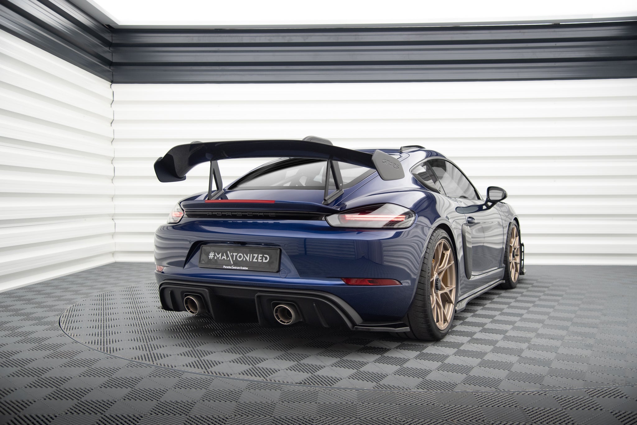 Splitterisarja porsche 718 cayman GT4 RS 982c