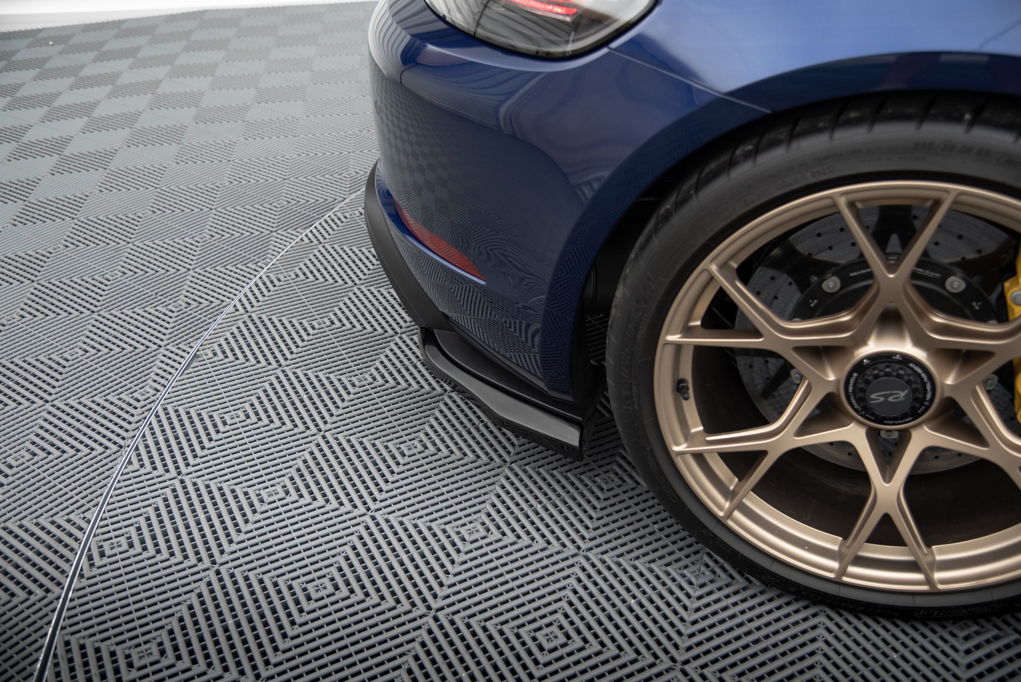 Splitterisarja porsche 718 cayman GT4 RS 982c