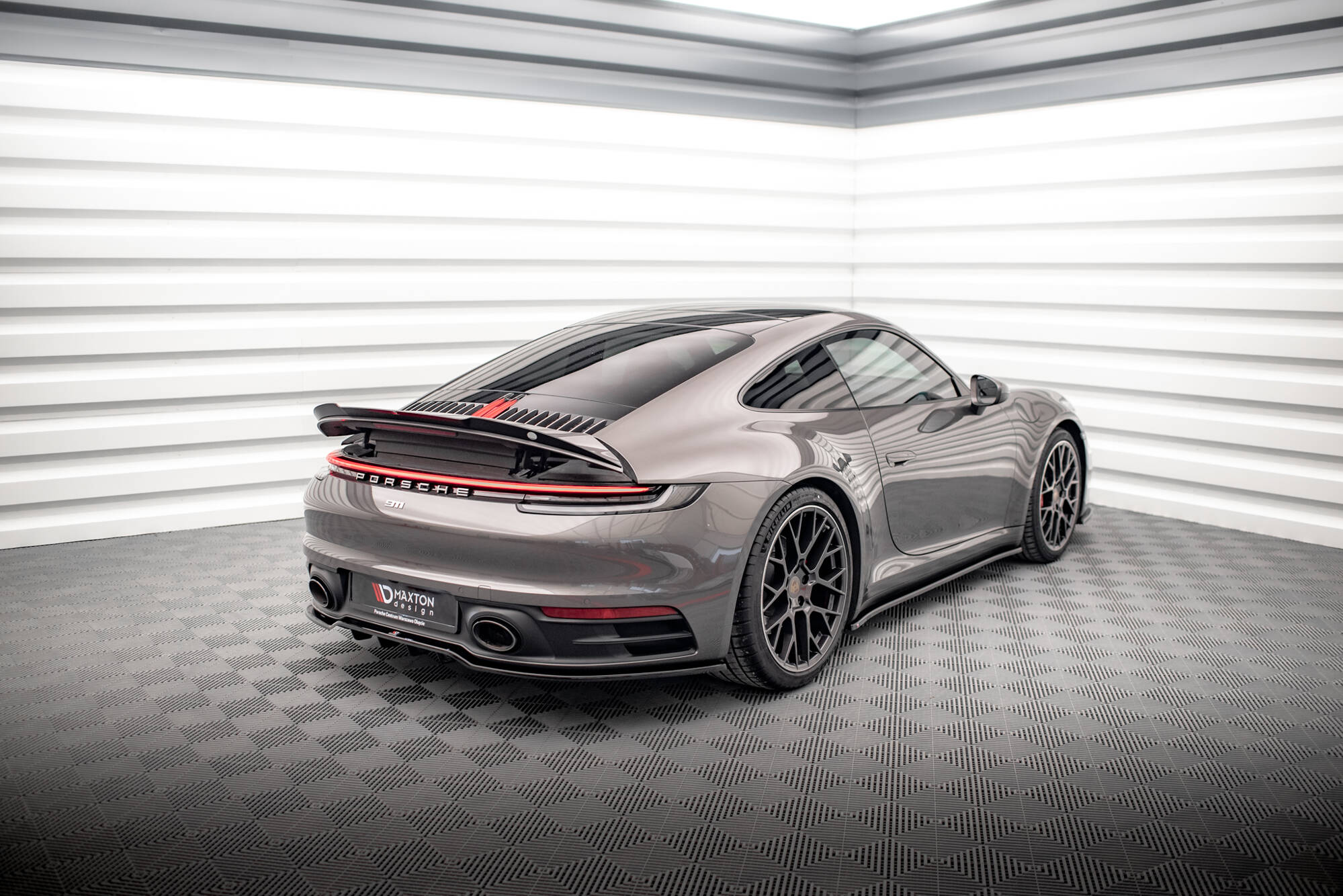 Set of splitters porsche 911 carrera 4s 992