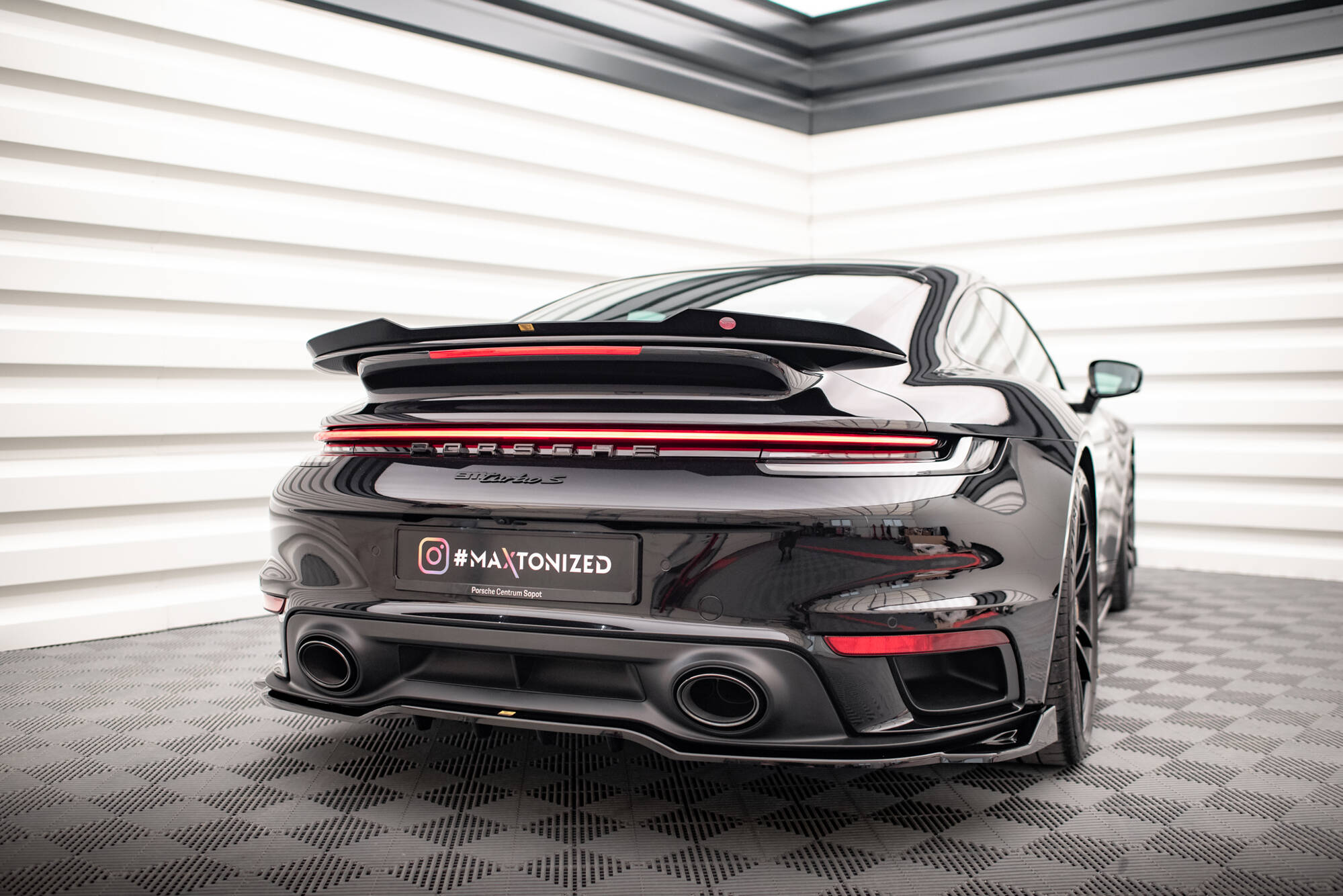Set of splitters porsche 911 turbo s 992