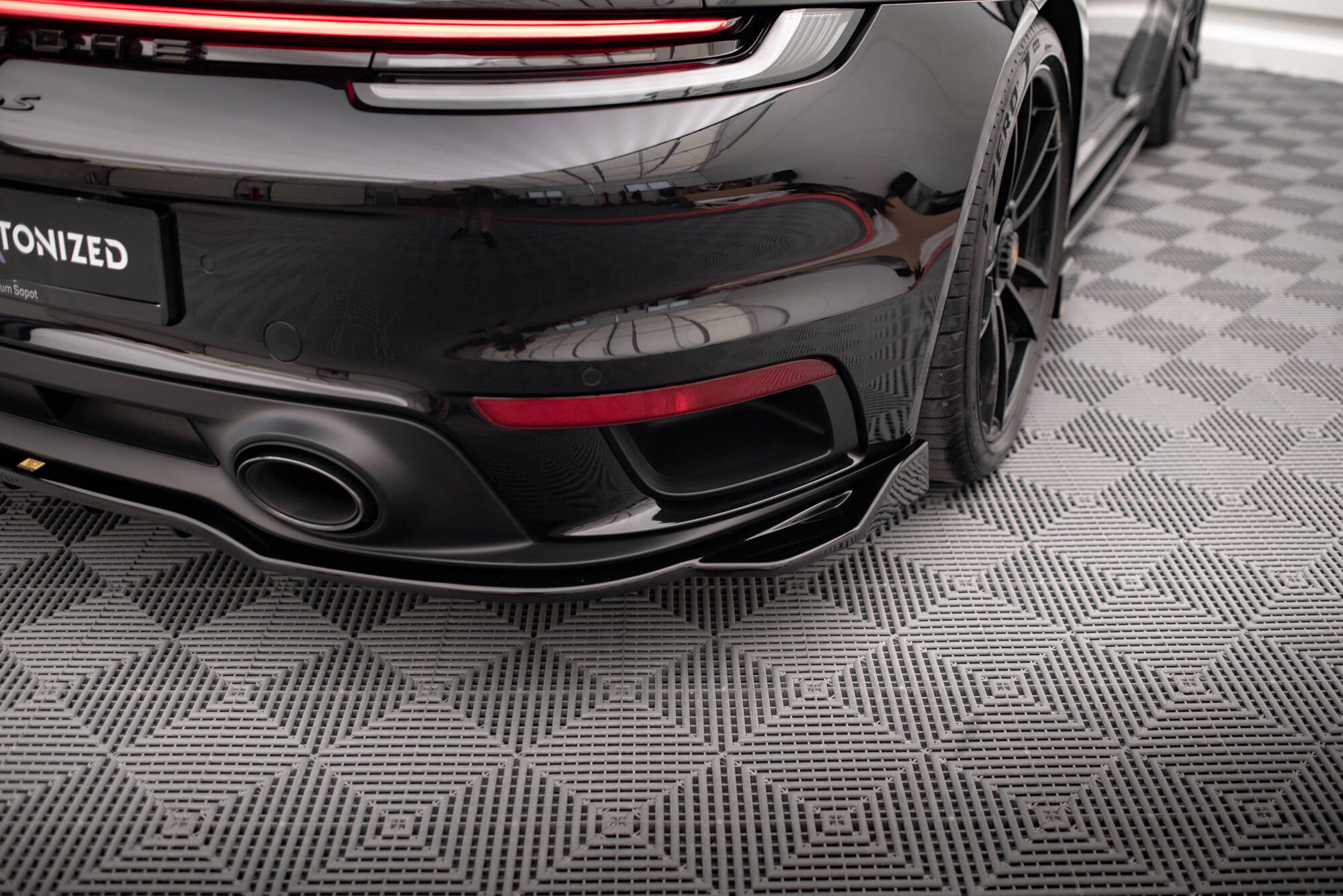 Set of splitters porsche 911 turbo s 992