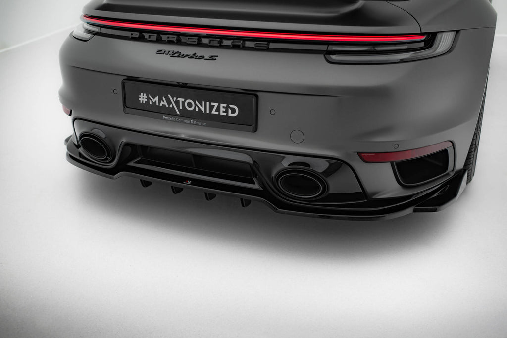 Sarja jakautujat Porsche 911 Turbon urheilupaketti 992