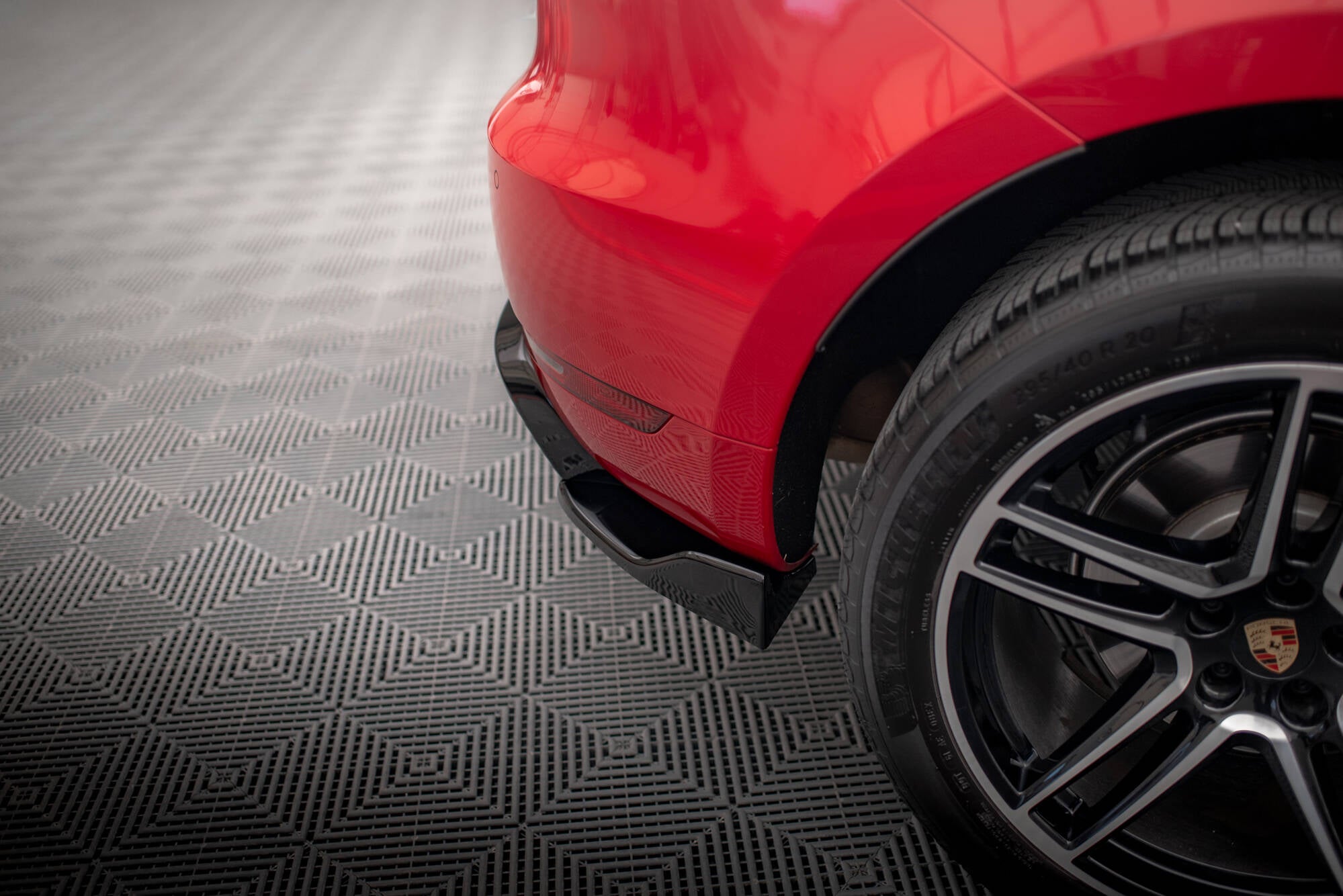 Set of splitters porsche macan gts / sport design mk1 facelift