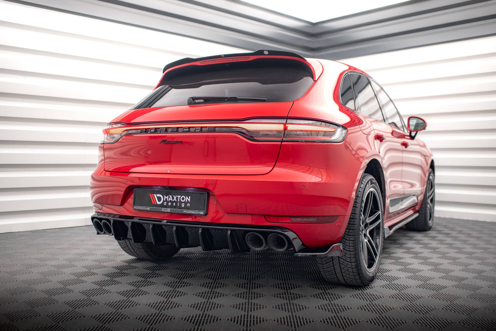 Set of splitters porsche macan gts / sport design mk1 facelift