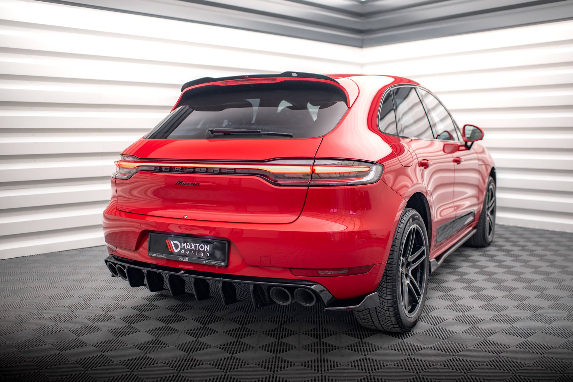 Set of splitters porsche macan gts / sport design mk1 facelift