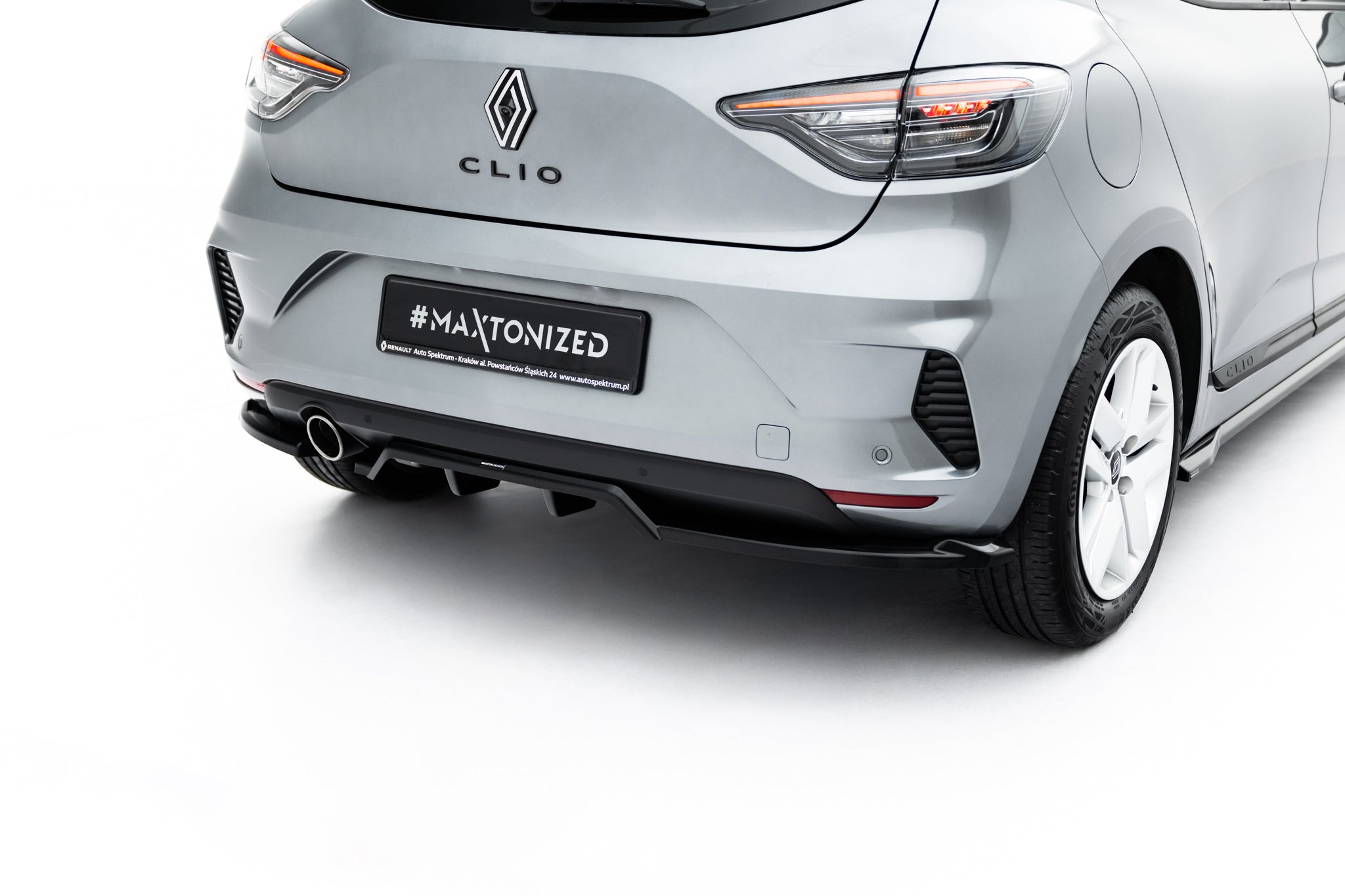 Renault Clio mk5 faceliftin splitterit