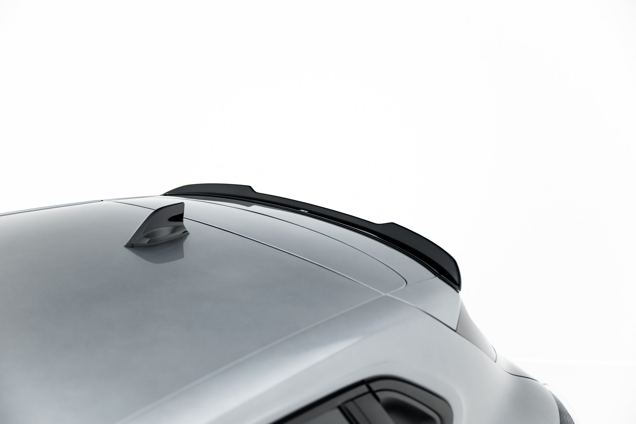 Renault Clio mk5 faceliftin splitterit