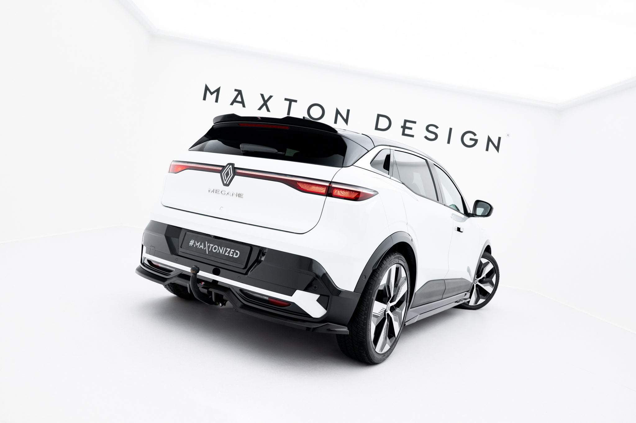 Renault Megane E-Tech Electric mk1:n jakotukit