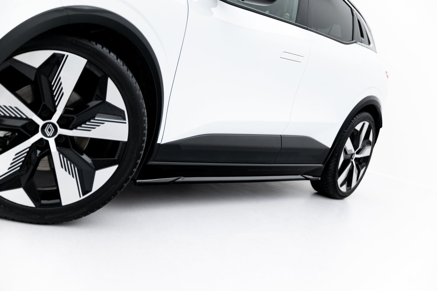 Set of splitters renault megane e-tech electric mk1