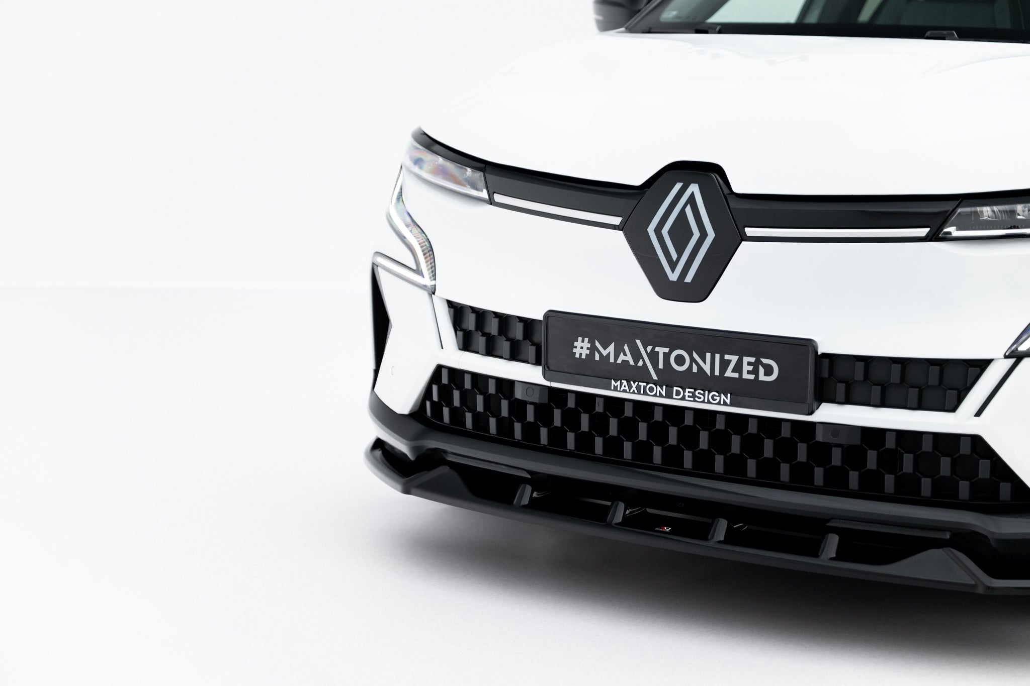 Renault Megane E-Tech Electric mk1:n jakotukit