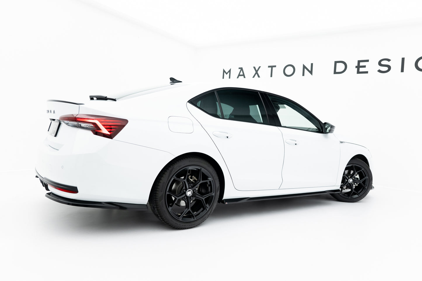 Set of splitters skoda octavia sportline liftback / combi mk4 facelift