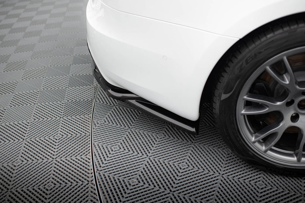 Sarja Splitters Tesla -mallin Plaid MK1 -kasvojenkorotus
