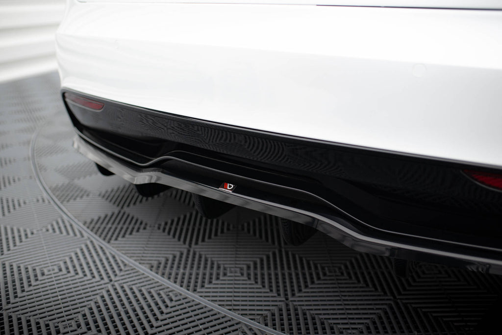 Sarja Splitters Tesla -mallin Plaid MK1 -kasvojenkorotus