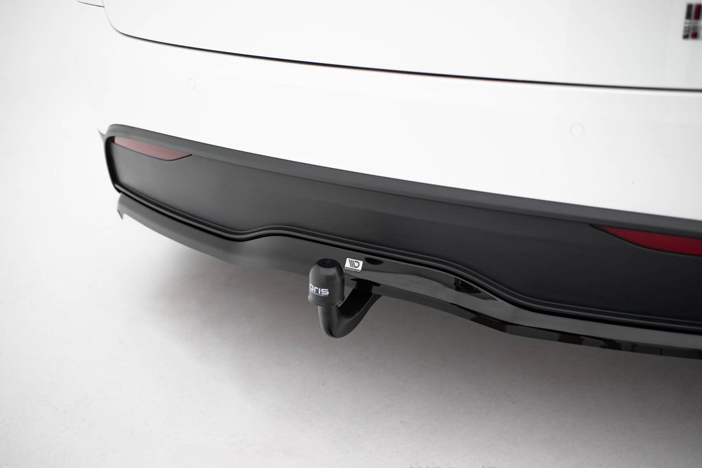Sarja Splitters Tesla -malli X MK1 kasvojenkorotus