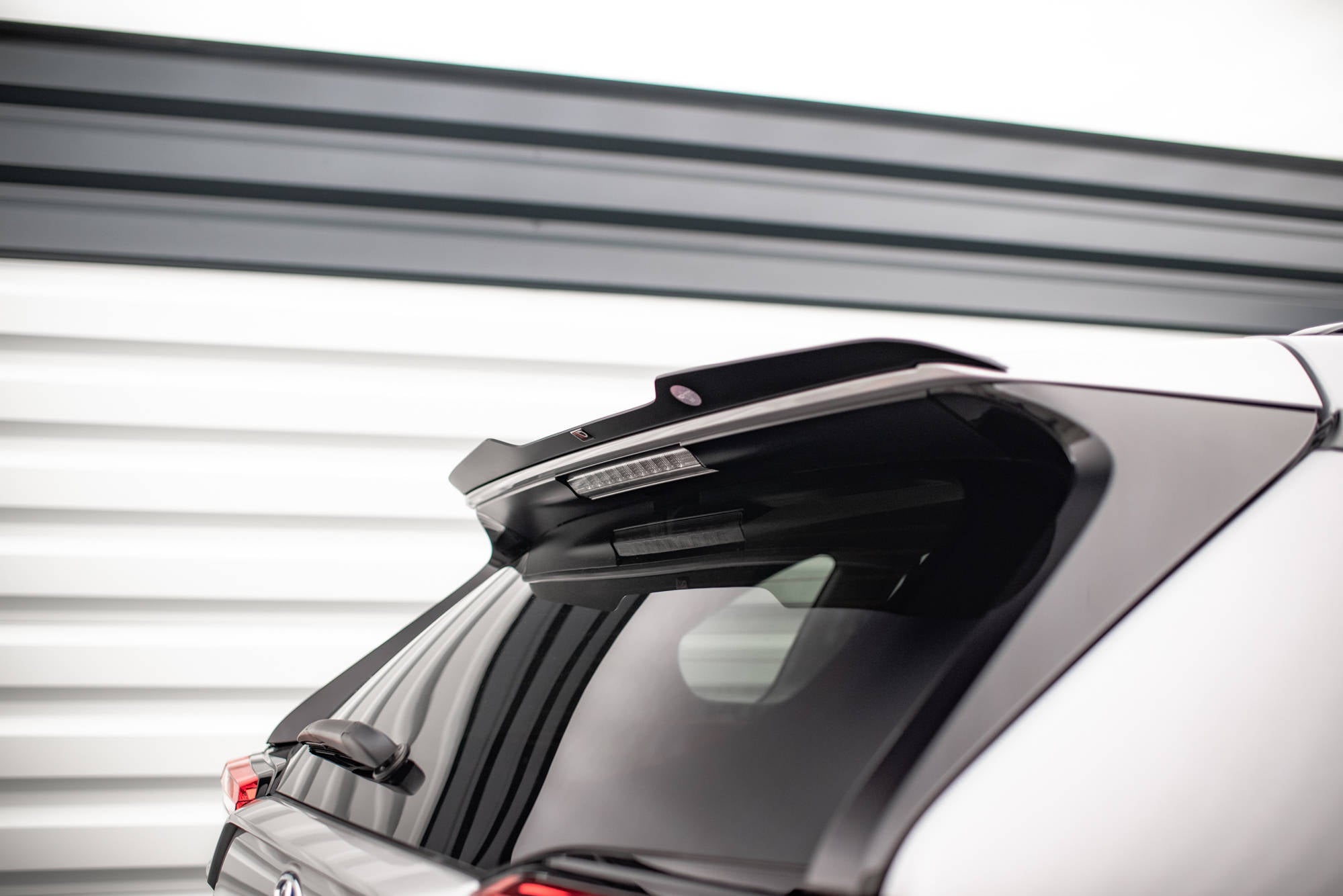 Set of splitters toyota rav4 mk5