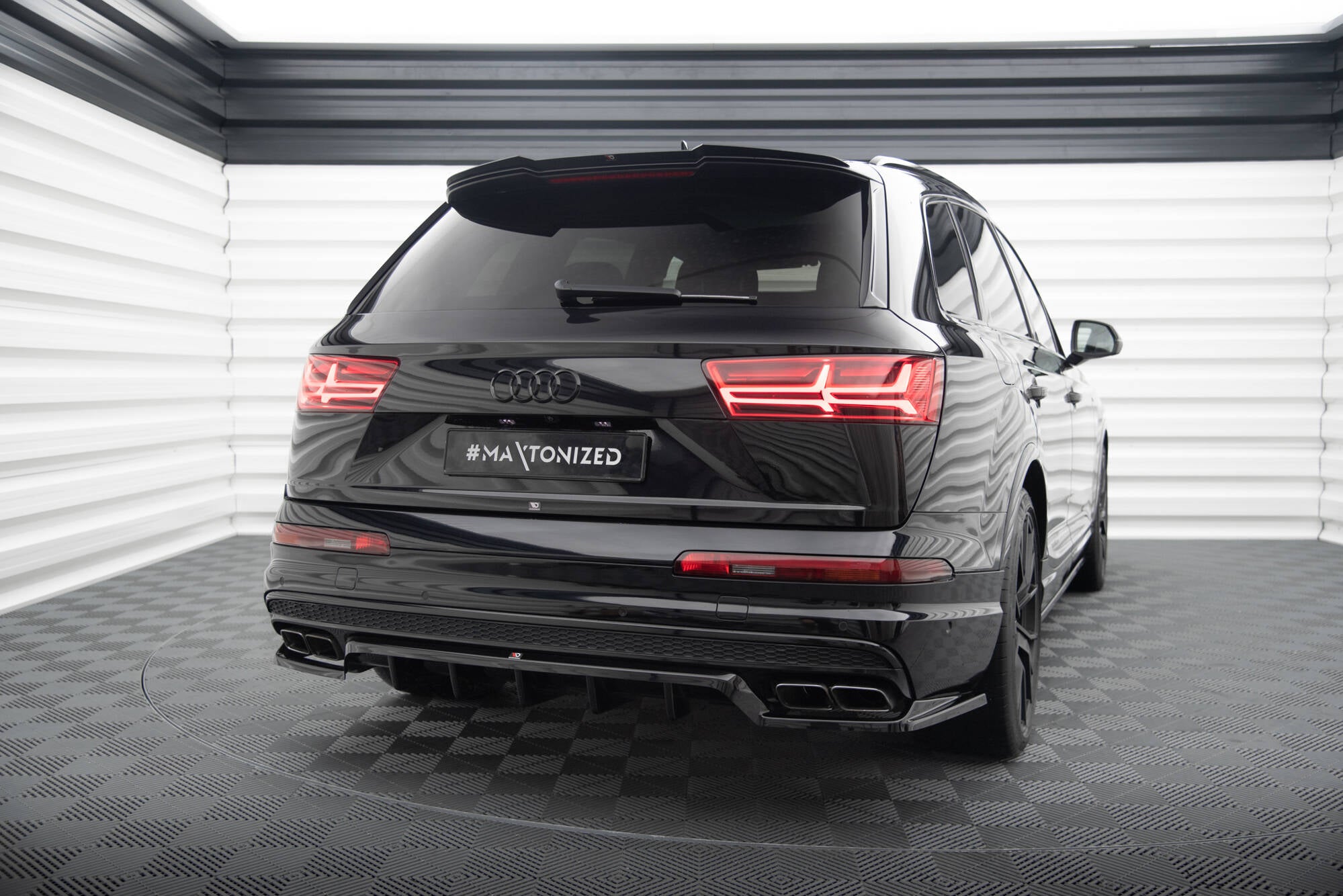 Sarja jakajaryhmä v.1 Audi Sq7 Mk2