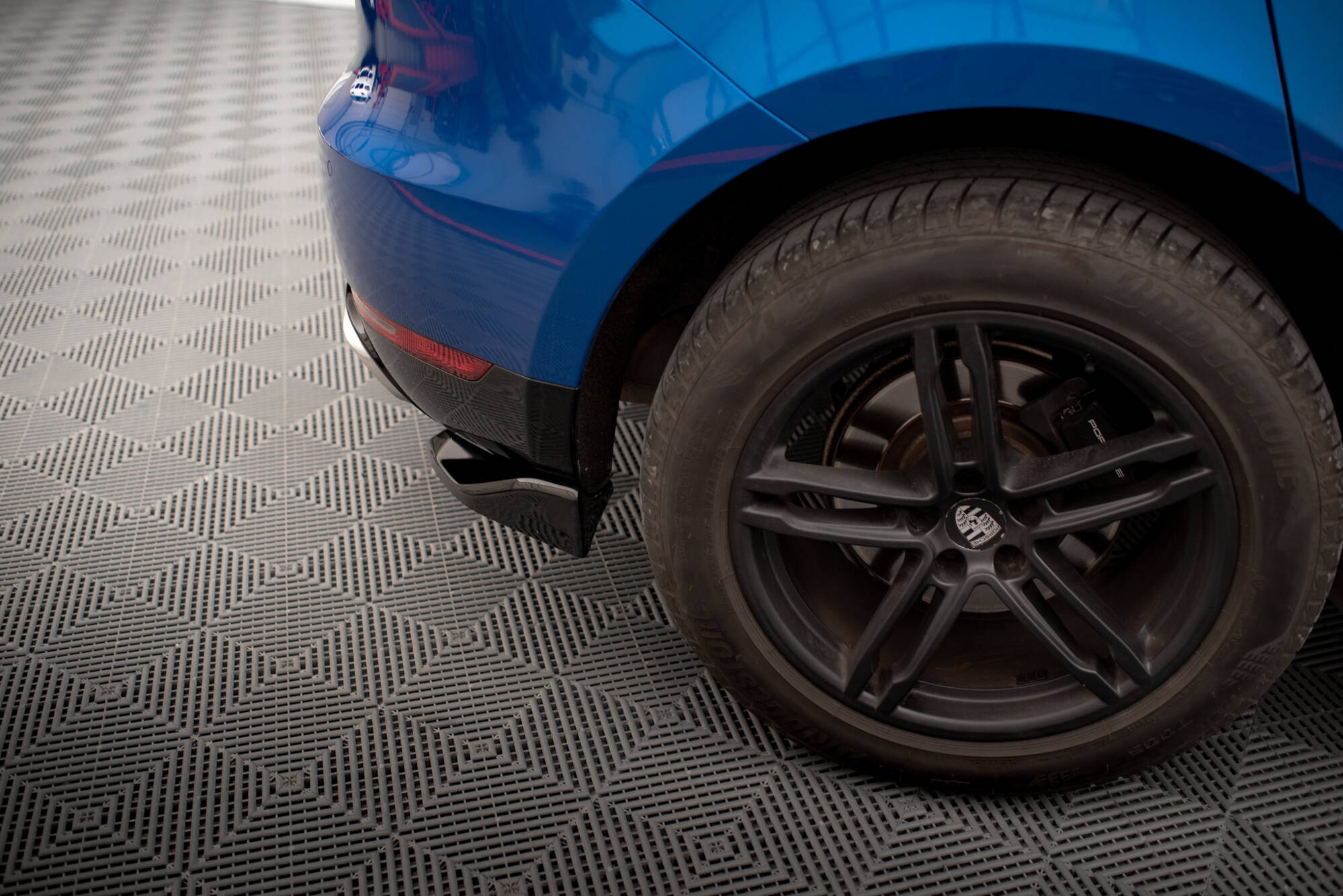 Set of splitters v.1 porsche macan mk1