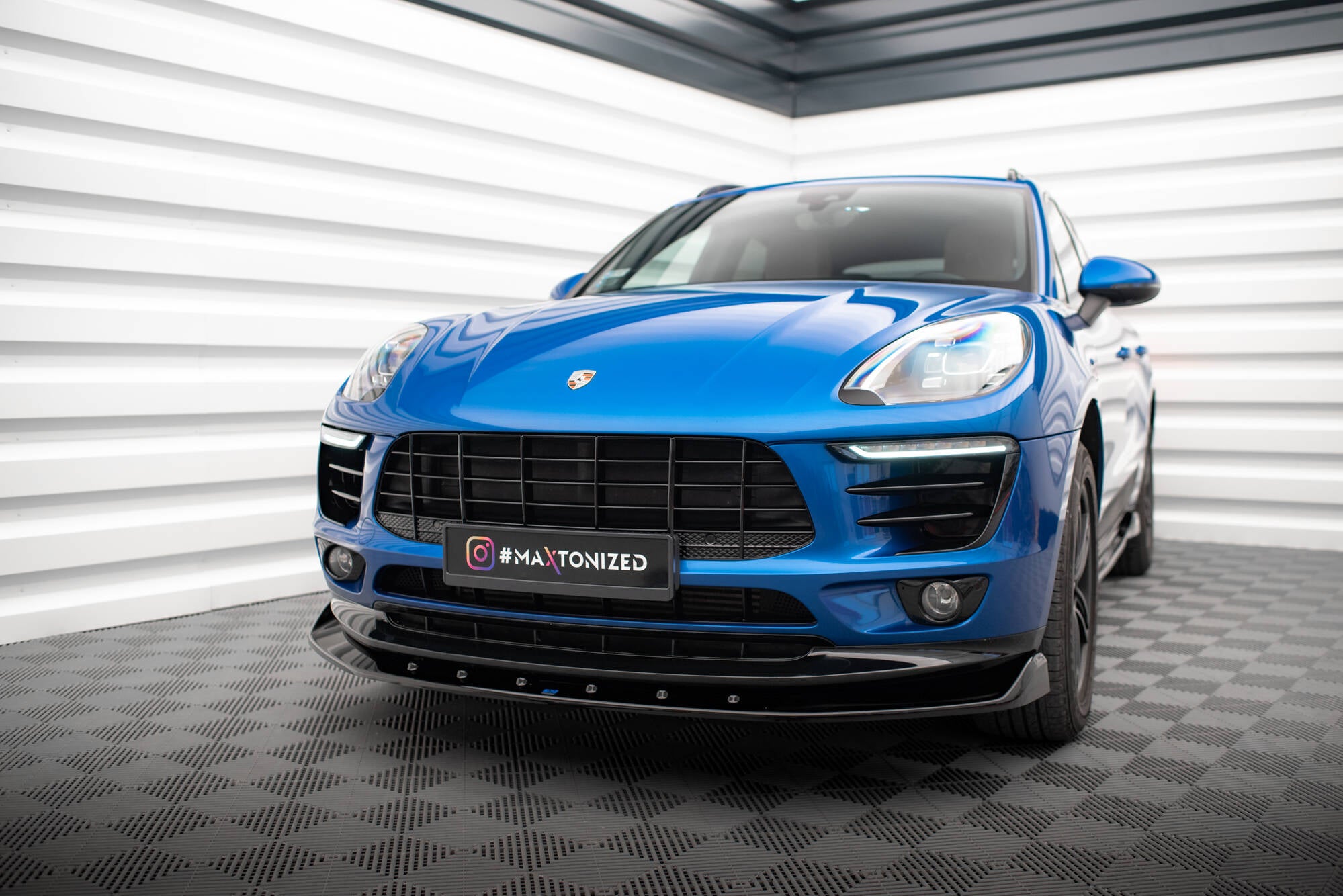 Set of splitters v.1 porsche macan mk1