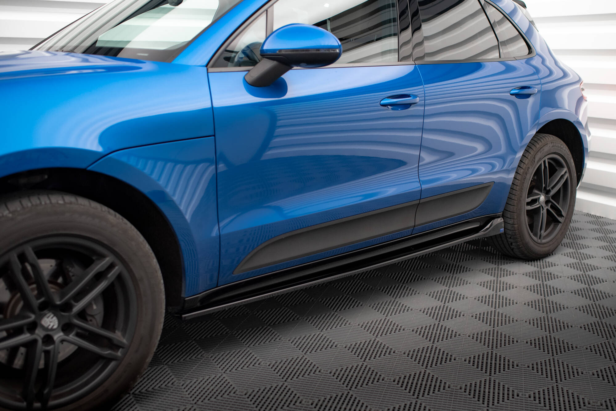 Set of splitters v.1 porsche macan mk1