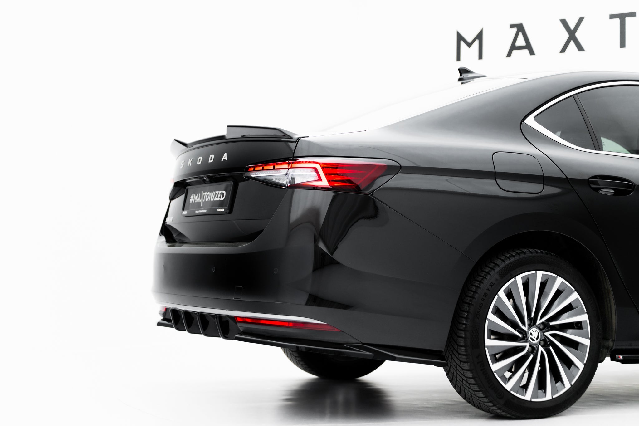 Jakajasarja v.1 skoda superb sedan mk4