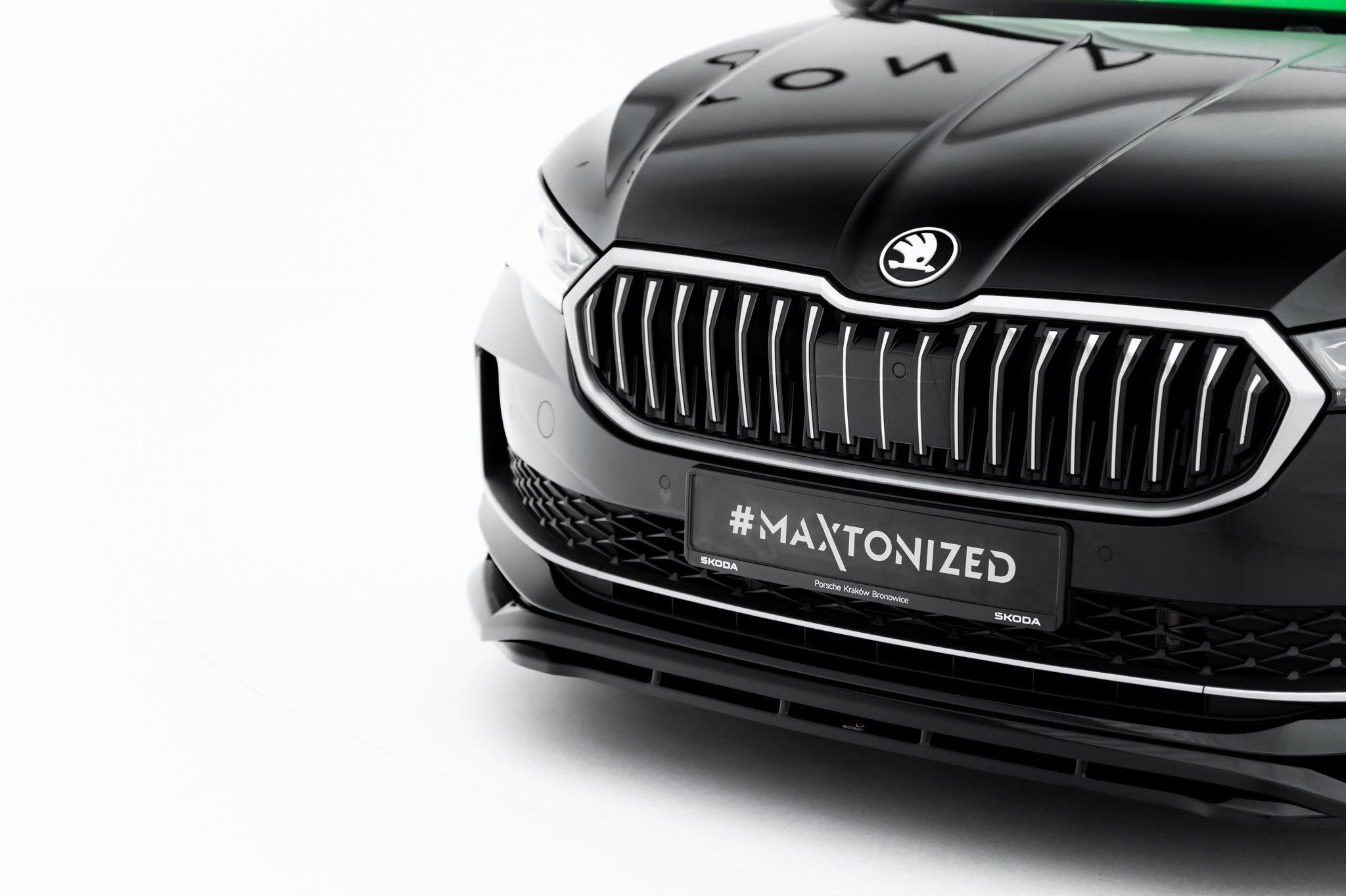 Jakajasarja v.1 skoda superb sedan mk4