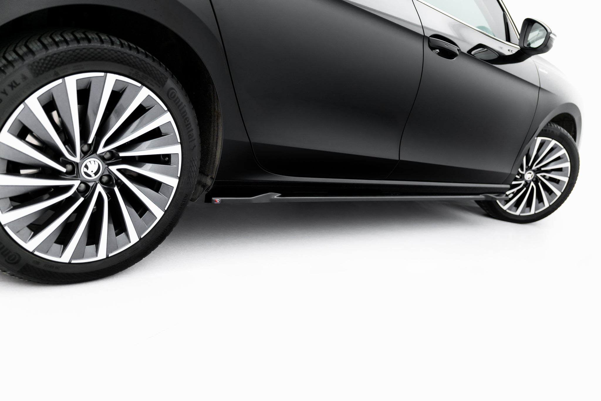 Jakajasarja v.1 skoda superb sedan mk4