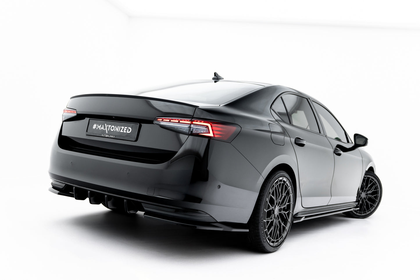 Set of splitters v.1 skoda superb sportline mk4