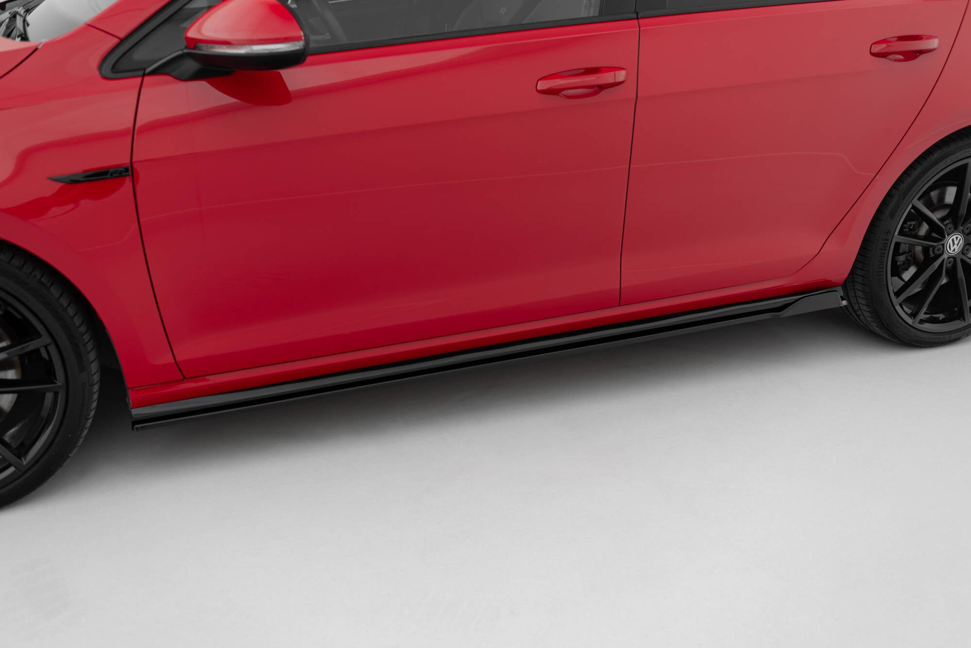 Sarja Splitters V.1 Volkswagen Golf R Latchback Mk7 Facelift