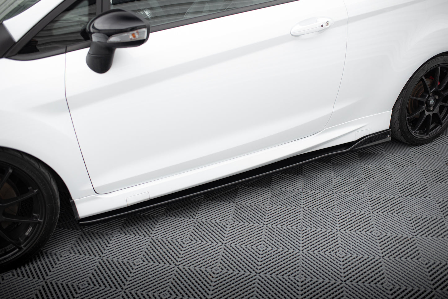 Set of splitters v.2 ford fiesta st mk7 facelift