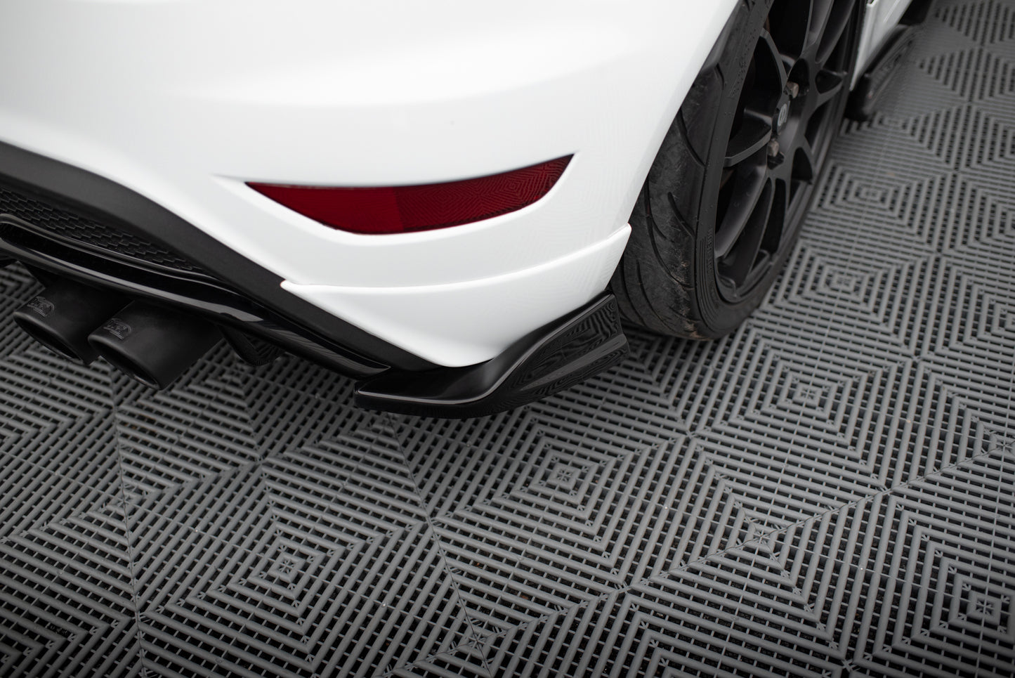 Set of splitters v.2 ford fiesta st mk7 facelift