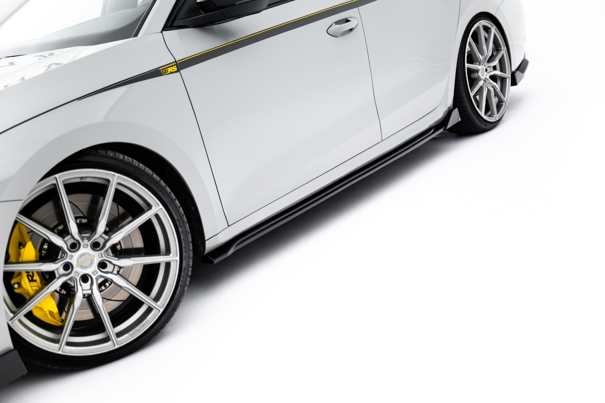 Skoda Octavia RS Combi MK4 -sumuvalot, v.2, 1.8 l.