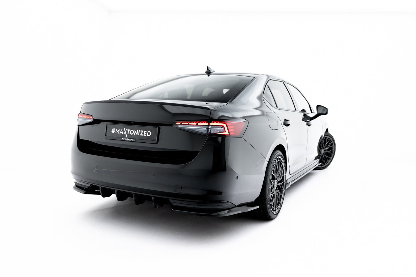 Set of splitters v.2 skoda superb sportline mk4