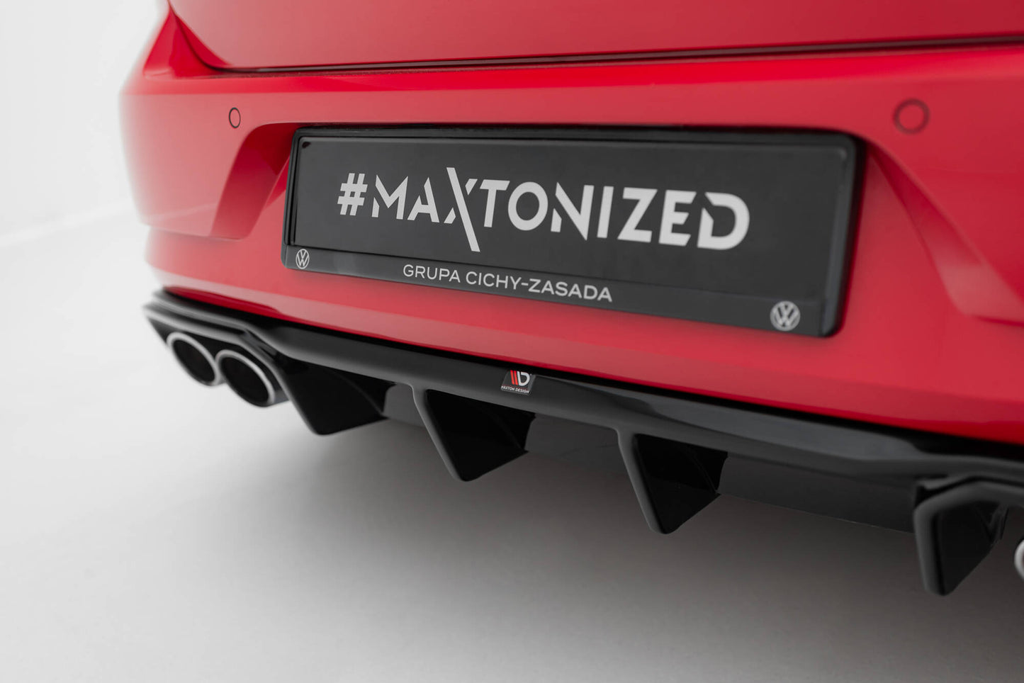 Sarja Splitters V.2 Volkswagen Golf R Latchback Mk7 Facelift