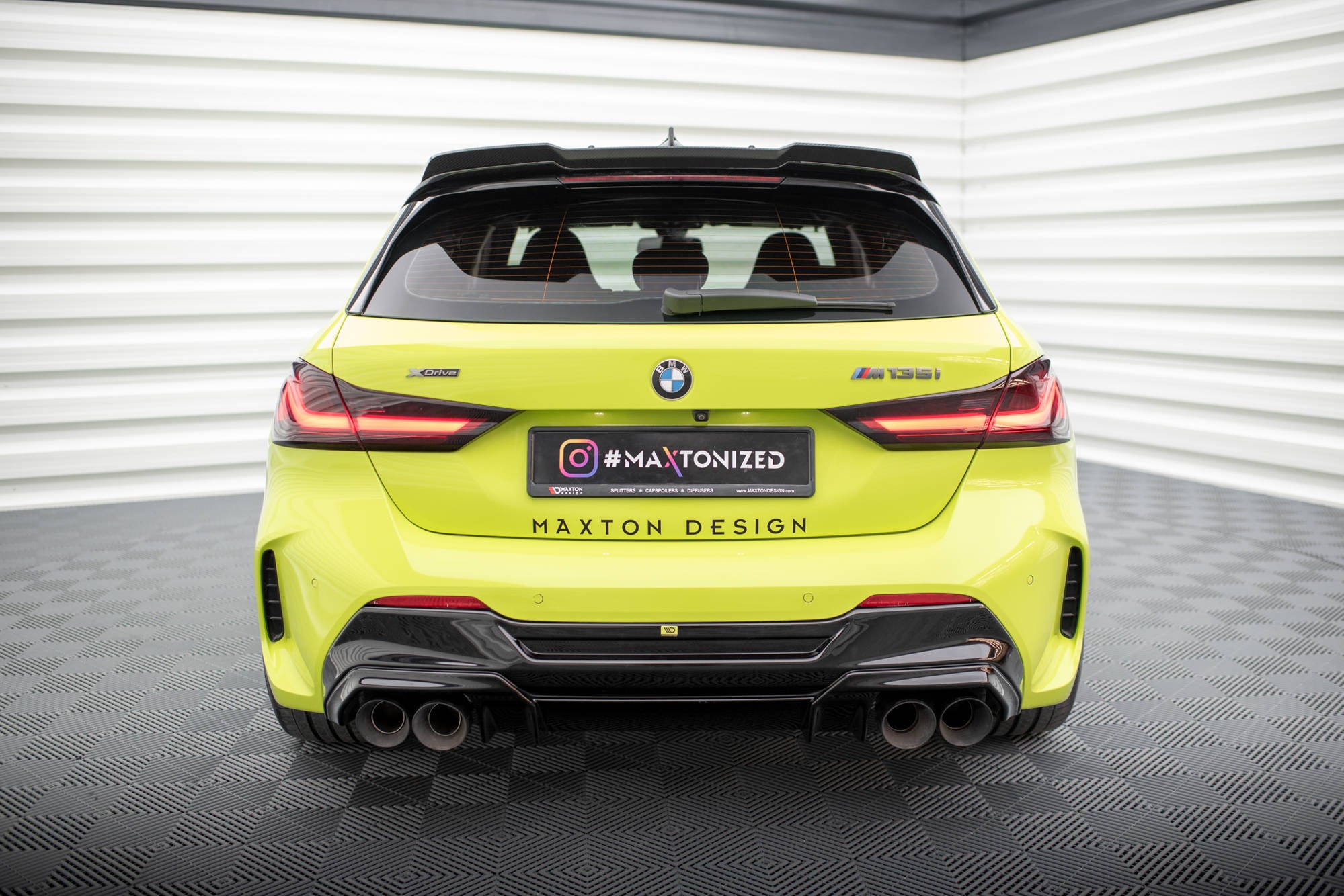 Sarja jakautujista V.3 BMW M135i F40