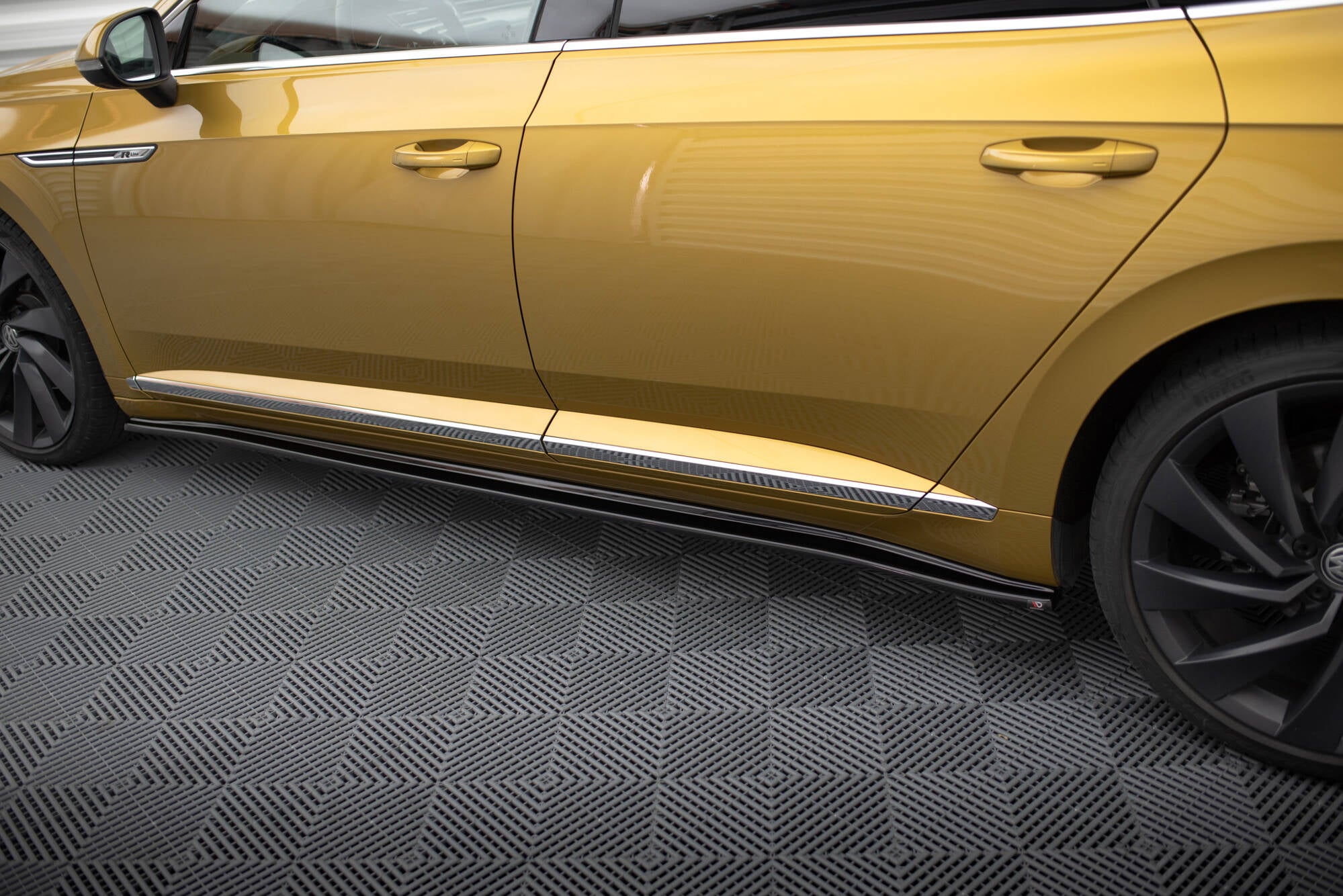Set of splitters volkswagen arteon r-line
