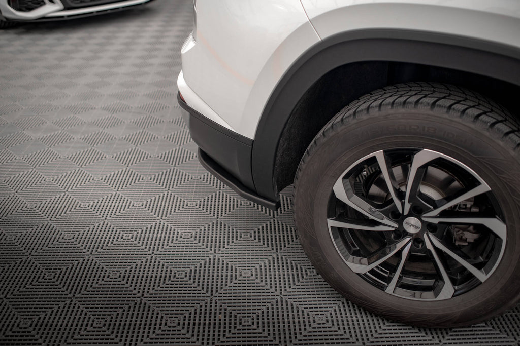 Set of splitters volkswagen atlas cross sport