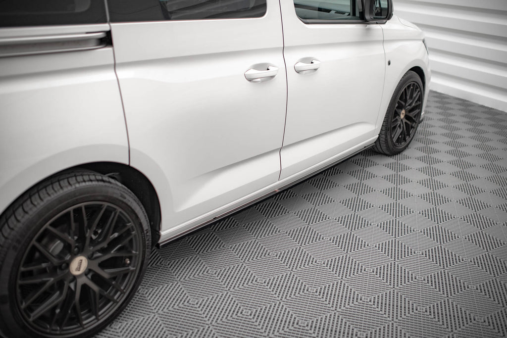 Sarja jakautujia Volkswagen Caddy MK5