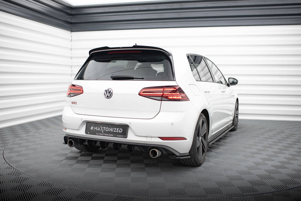 Volkswagen Golf GTI mk7 faceliftin splitterisarja