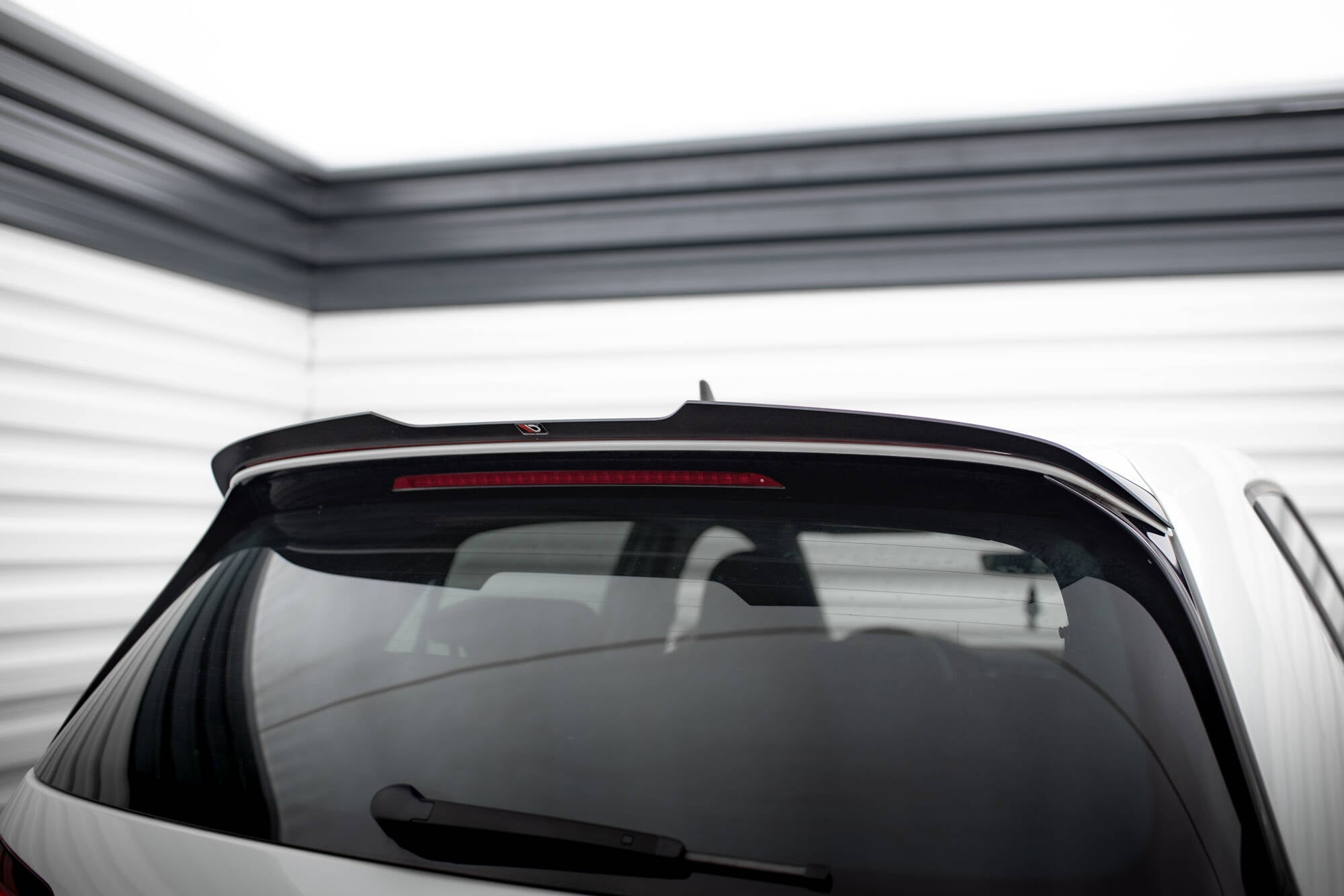 Volkswagen Golf GTI mk7 faceliftin splitterisarja