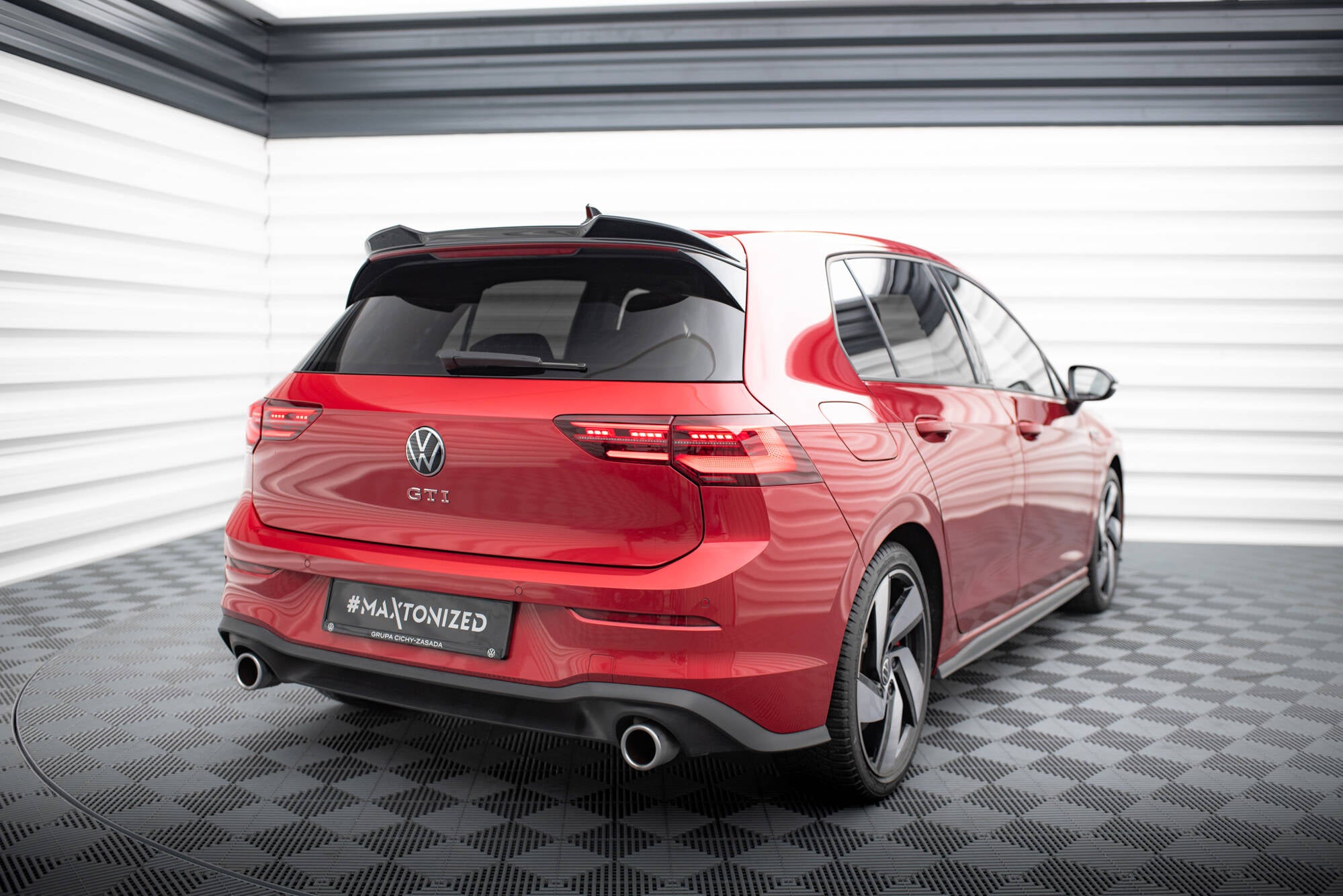 Sarja jakautujia Volkswagen Golf GTI MK8