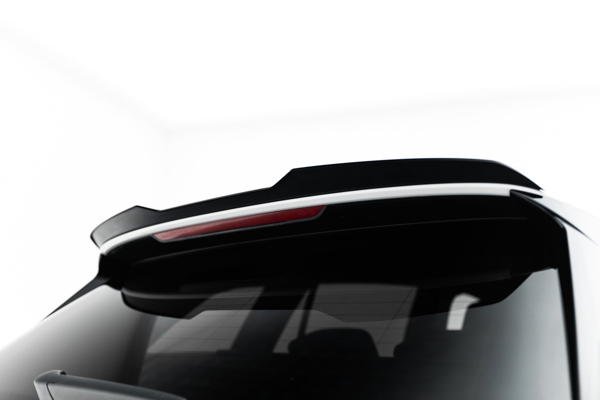 Volkswagen Golf R Variant mk8 faceliftin splitterisarja