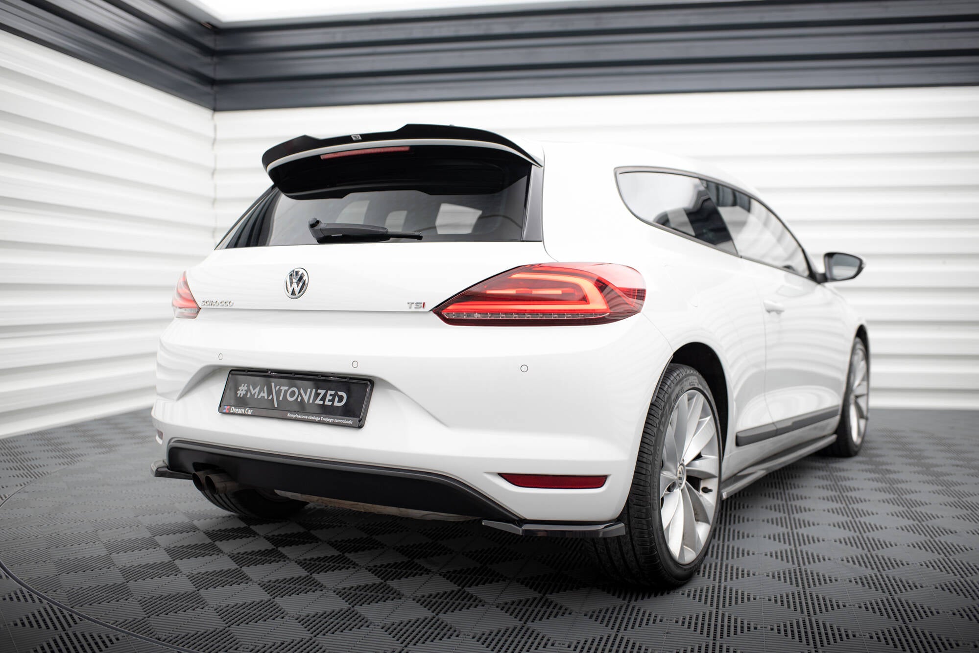 Volkswagen Scirocco Mk3 Faceliftin splitterisarja