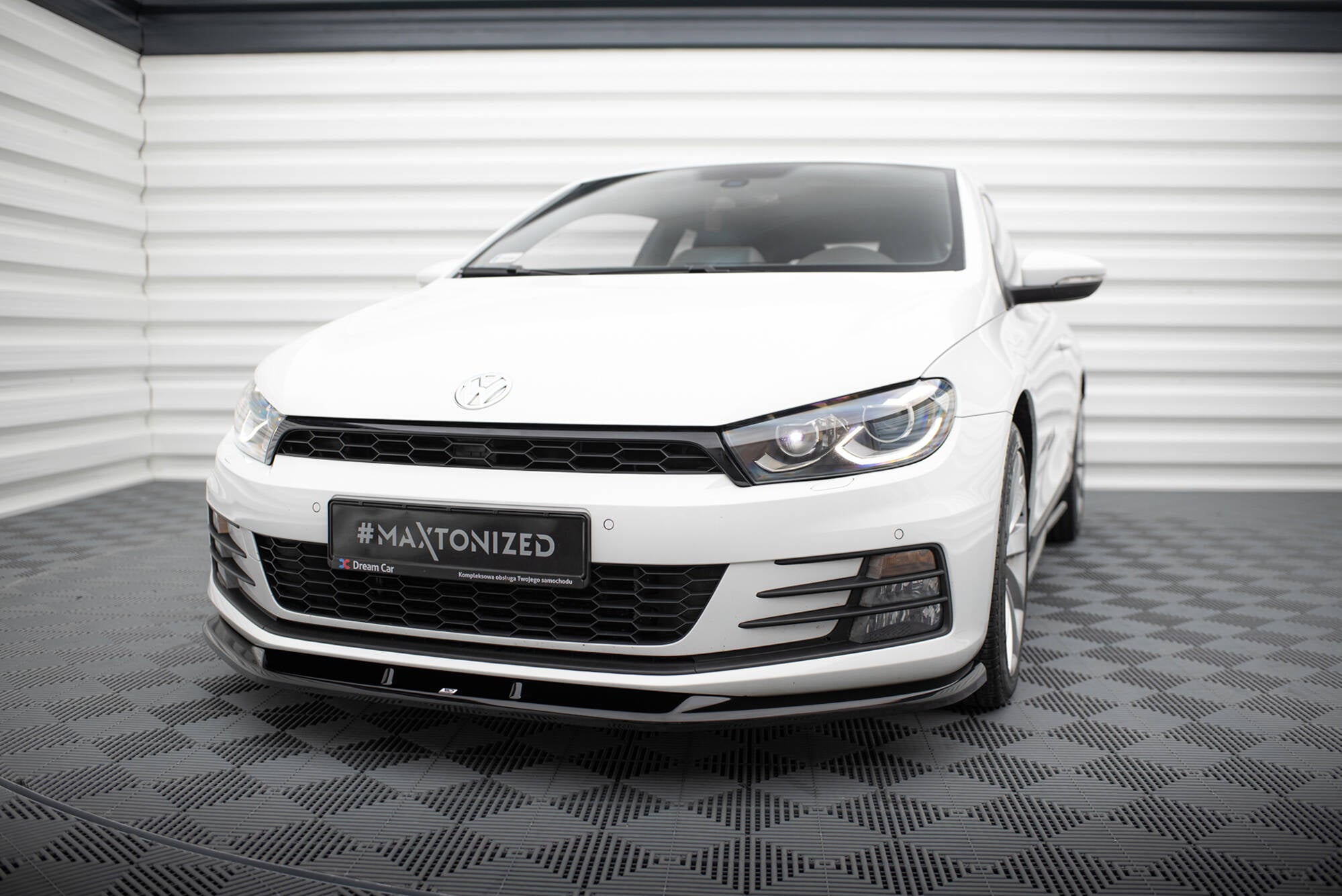 Volkswagen Scirocco Mk3 Faceliftin splitterisarja