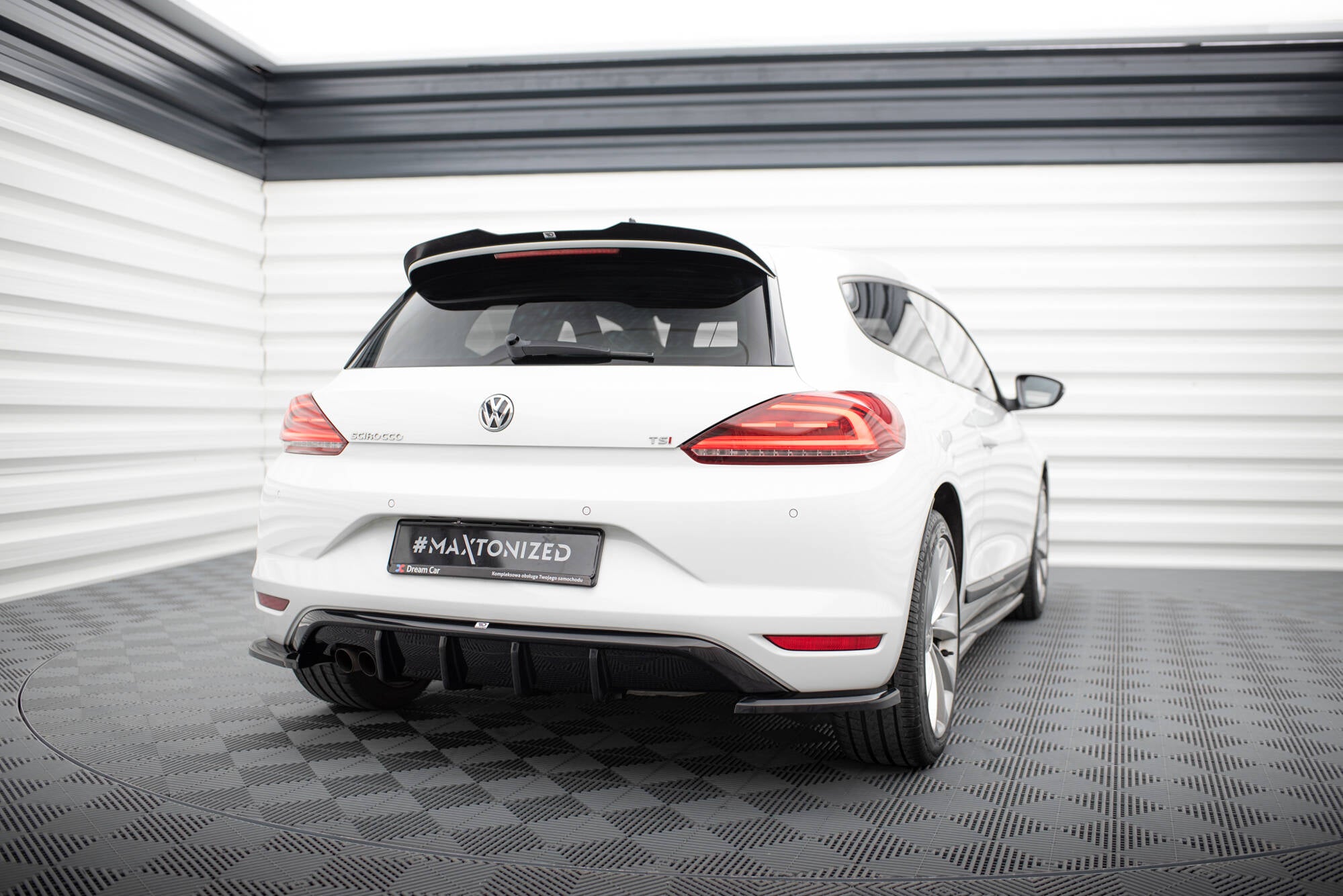 Volkswagen Scirocco Mk3 Faceliftin splitterisarja