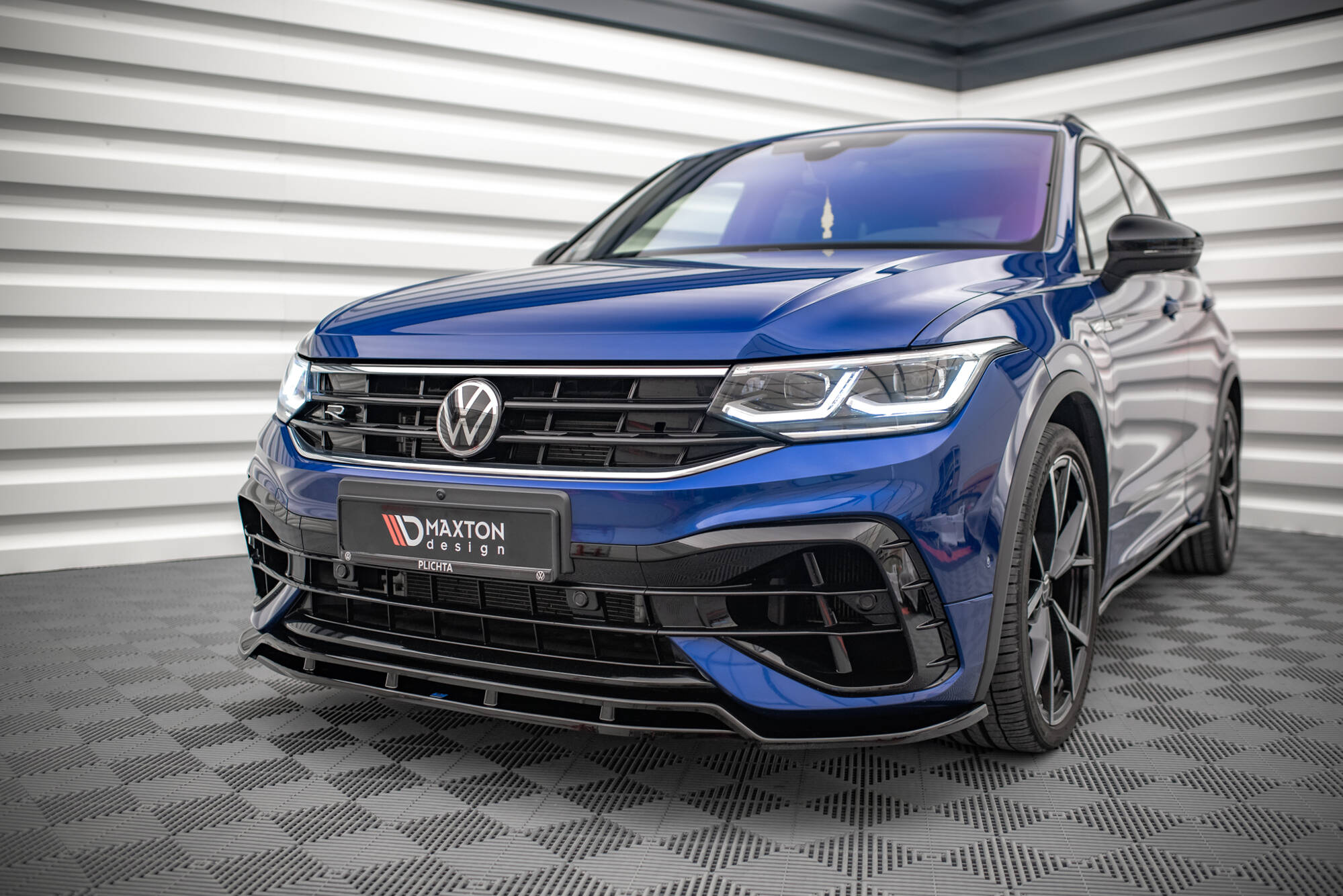 Volkswagen Tiguan R mk2 faceliftin splitterisarja